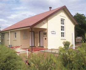 Pinwernying WA Accommodation Brisbane
