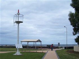 Turnbull Park, Centenary Park And Foreshore - Accommodation Brisbane 0