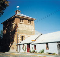 The Oakbank Weaver - Accommodation Brisbane