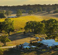 Hutton Vale and Farm Follies - Accommodation Brisbane