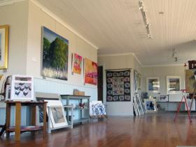 Tamar Valley Art Shack - Accommodation Brisbane 0