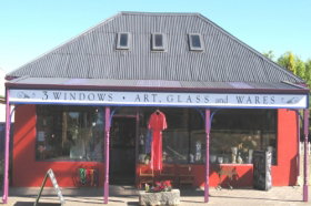 3 Windows Gallery - Accommodation Brisbane 0