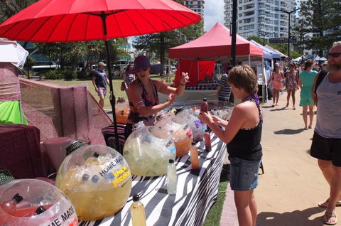 Broadbeach Beachfront Markets - Accommodation Brisbane 4