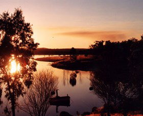 Bundoora Dam - Accommodation Brisbane 0