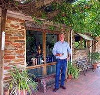 Stephen John Wines - Accommodation Brisbane