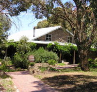 St Anne's Vineyard - Myrniong - Accommodation Brisbane