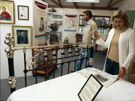 Sister Kenny Memorial - Accommodation Brisbane 1