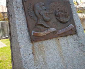 Thunderbolt's Statue And Constable Walker Memorial - Accommodation Brisbane 0