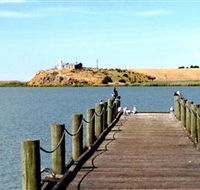 Point Malcolm Lighthouse - Accommodation Brisbane