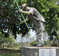 Cane Cutter Memorial - Accommodation Brisbane
