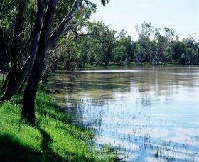 Yarrie Lake - Accommodation Brisbane 0