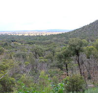 Ben Hall's Cave walking track - Accommodation Brisbane