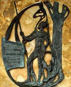 Red Chief Memorial - Accommodation Brisbane 0