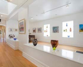 Lost Bear Gallery - Accommodation Brisbane 1