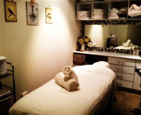 Refresh Face And Body - Accommodation Brisbane 0