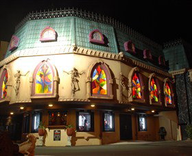 Draculas Cabaret Restaurant - Accommodation Brisbane 0