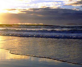 Handkerchief Beach Picnic Area - Accommodation Brisbane 0