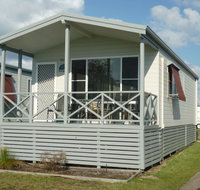 Belmont Pines Lakeside Holiday Park - Accommodation Brisbane