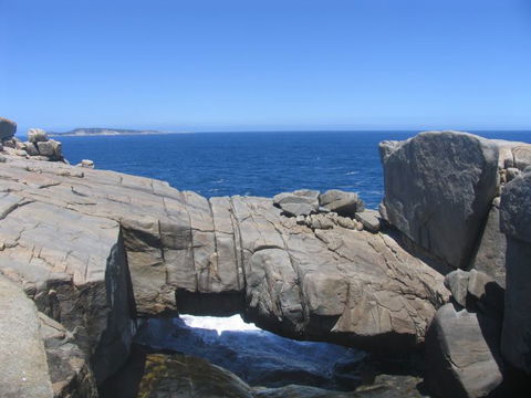 Out Of Sight Tours - Accommodation Brisbane 13