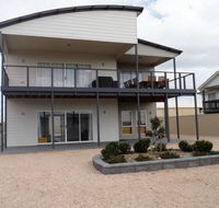 Ocean Swell - Accommodation Brisbane
