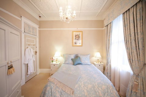 Melba House Bed And Breakfast - Accommodation Brisbane 6