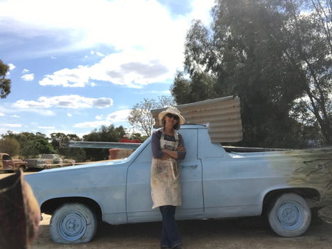 Utes In The Paddock - Accommodation Brisbane 2