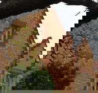 Adelaide Walking Tour Hills Squares and Parklands - Accommodation Brisbane