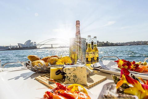 Private Sydney Harbour Lunch Cruise Including Unlimited Drinks - Accommodation Brisbane 0