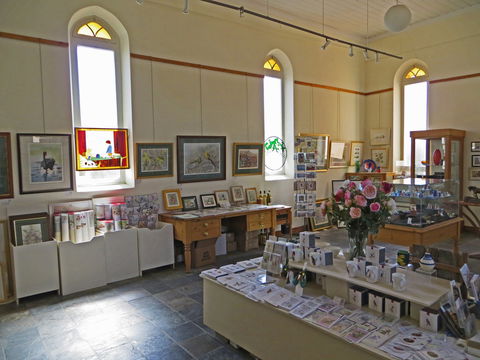 Medika Gallery - Accommodation Brisbane 1