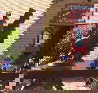 Ant's Redgum Gallery - Accommodation Brisbane