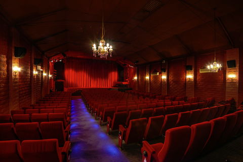 Avoca Beach Picture Theatre - Accommodation Brisbane 1