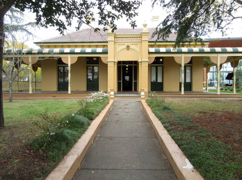 Braemar Gallery - Accommodation Brisbane 0