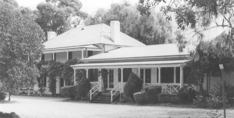 Razorback - Accommodation Brisbane 0