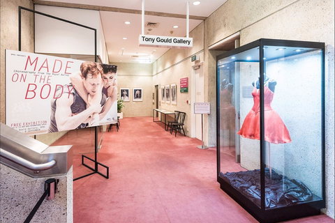 Tony Gould Gallery - Accommodation Brisbane 1