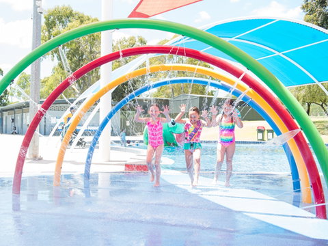 Waterworld Aquatic Centre - Accommodation Brisbane 0