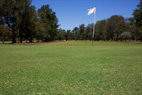 Howlong Golf Resort - Accommodation Brisbane 2