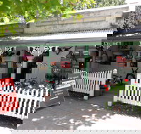 Zambezi Crafts - Accommodation Brisbane