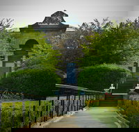 Lambie Town Walk - Accommodation Brisbane