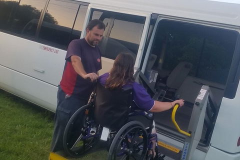 Gold Coast Airport Shared Arrival Shuttle Service With Wheelchair Access - Accommodation Brisbane 1