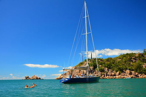 Helicopter And Magnetic Island Sailing - Accommodation Brisbane 1