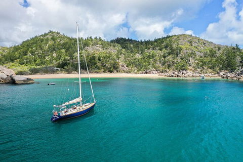 Helicopter And Magnetic Island Sailing - Accommodation Brisbane 8