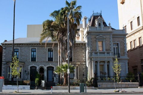 Adelaide Airport Transfers : Airport ADL To Adelaide City In Luxury Car - Accommodation Brisbane 4