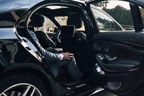 Departure Private Transfers: Adelaide To Adelaide Airport ADL In Business Car - Accommodation Brisbane 4