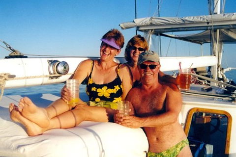 A Whitsunday Luxury Sailing Holiday - Accommodation Brisbane 4