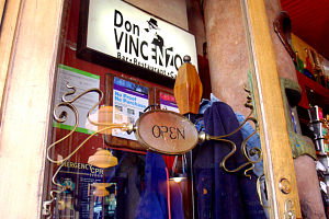 Don Vincenzo - Accommodation Brisbane 0