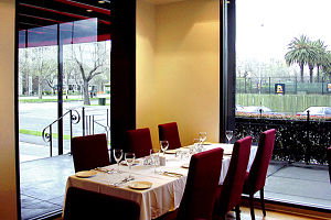 Red Terrace - Accommodation Brisbane 0