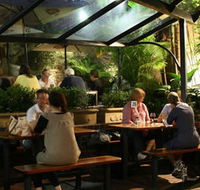 Dicks Hotel - Accommodation Brisbane