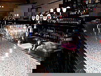 De Biers Lounge Bar - Accommodation Brisbane 1