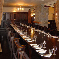 De Biers Lounge Bar - Accommodation Brisbane 3