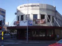 MJ Finnegans Irish Pub - Accommodation Brisbane 2